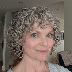 Meet your Posher, Tamari